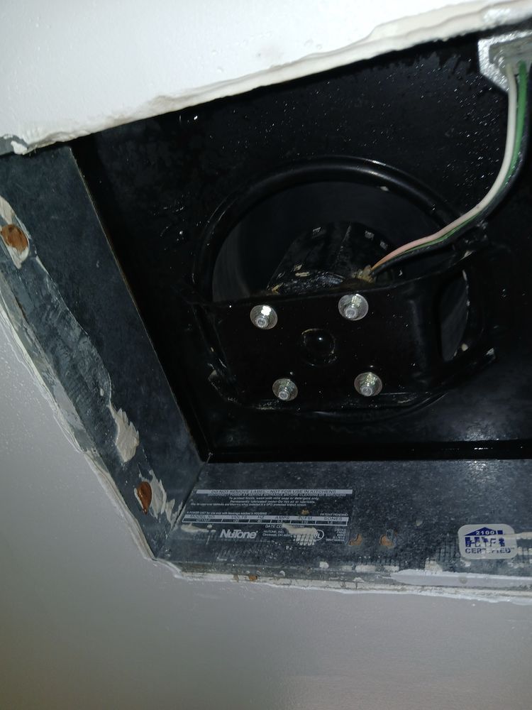 Tomas Vent Cleaning gallery photo